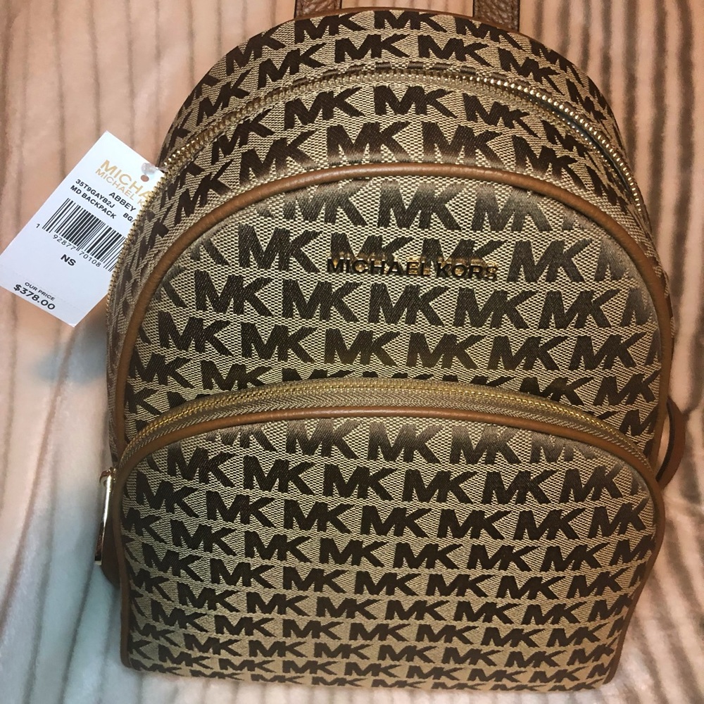 SOLD‼️ Michael Kors Backpack🎒